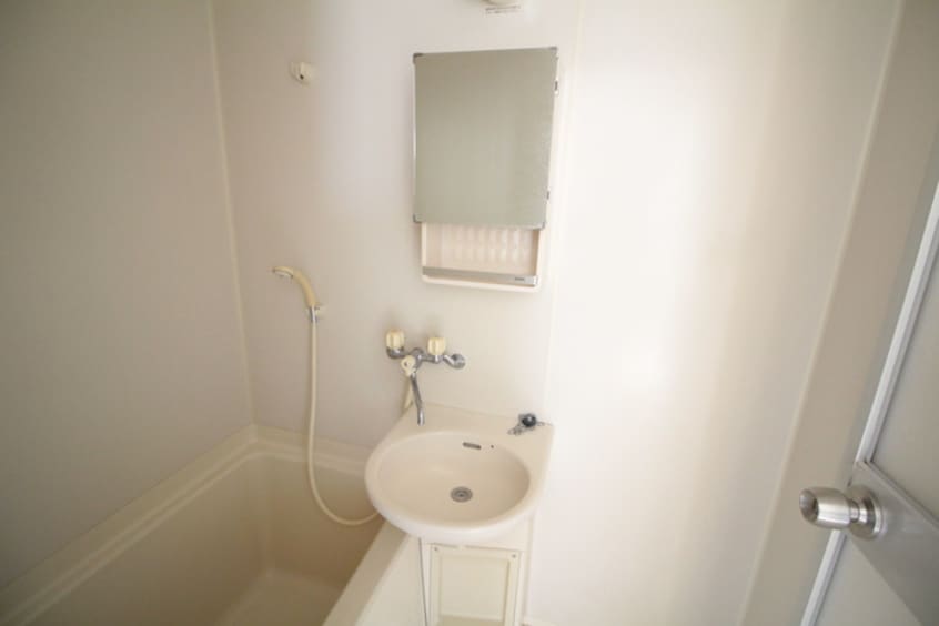 洗面 メゾン小町(1－4F)