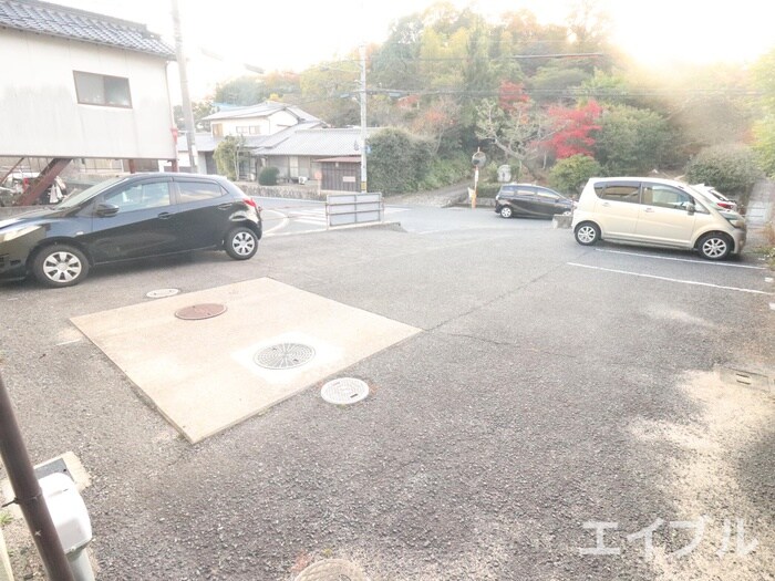 駐車場 中越ハイツA棟