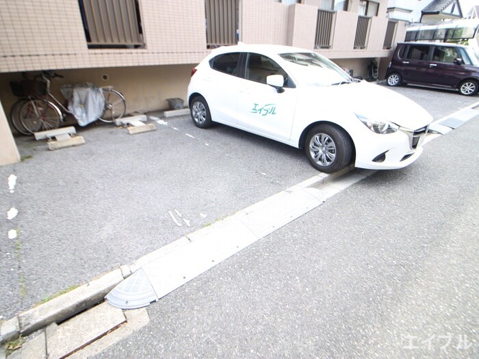 駐車場 リベルテ中央