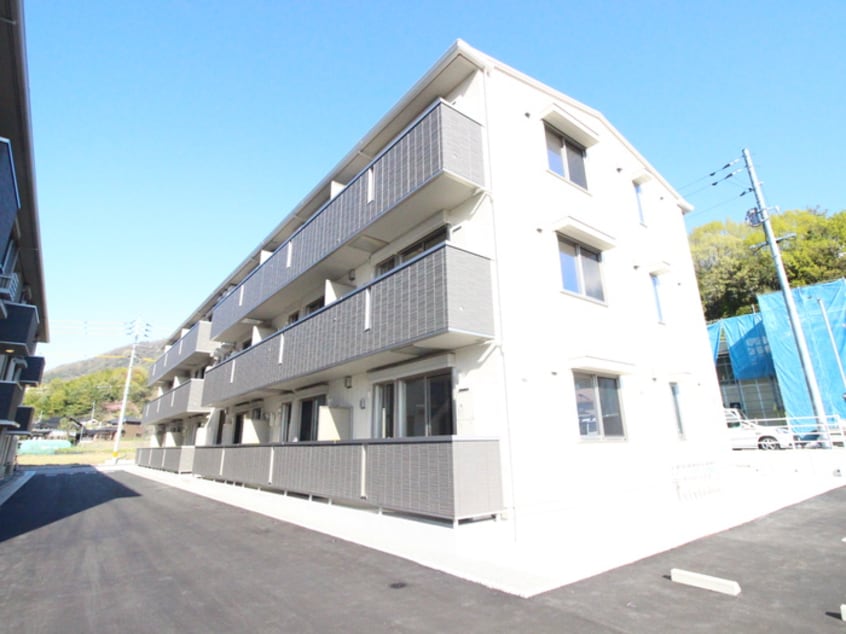 外観写真 カーサあき亀山　Ａ棟