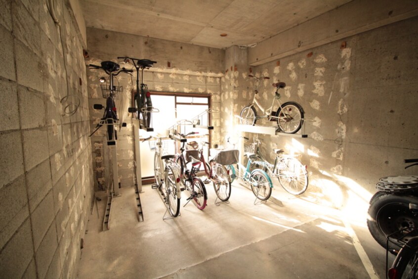 駐輪場 アイビースクエア広島