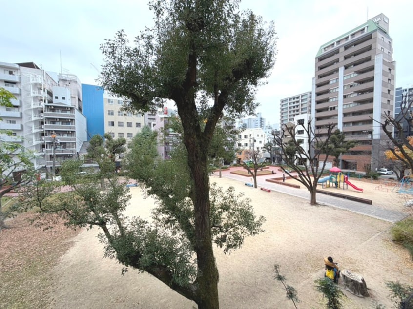 室内からの展望 F・Kビル