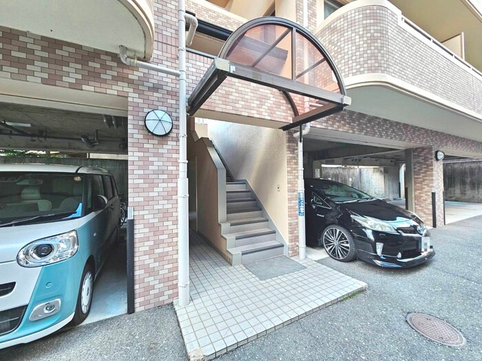 エントランス部分 パルコーポ新宮