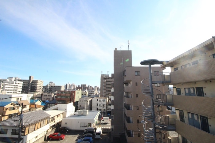 室内からの展望 ボナハイツ川野