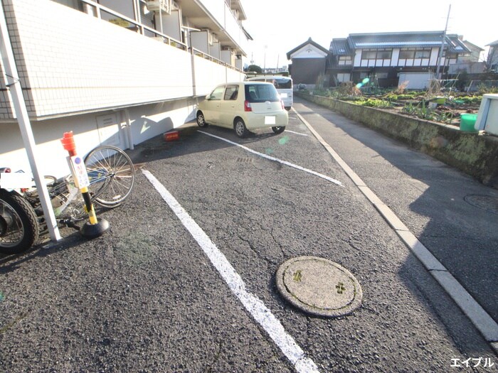 駐車場 メゾンドールミト