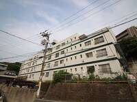 ＢＡＵＨＡＵＳ牛田