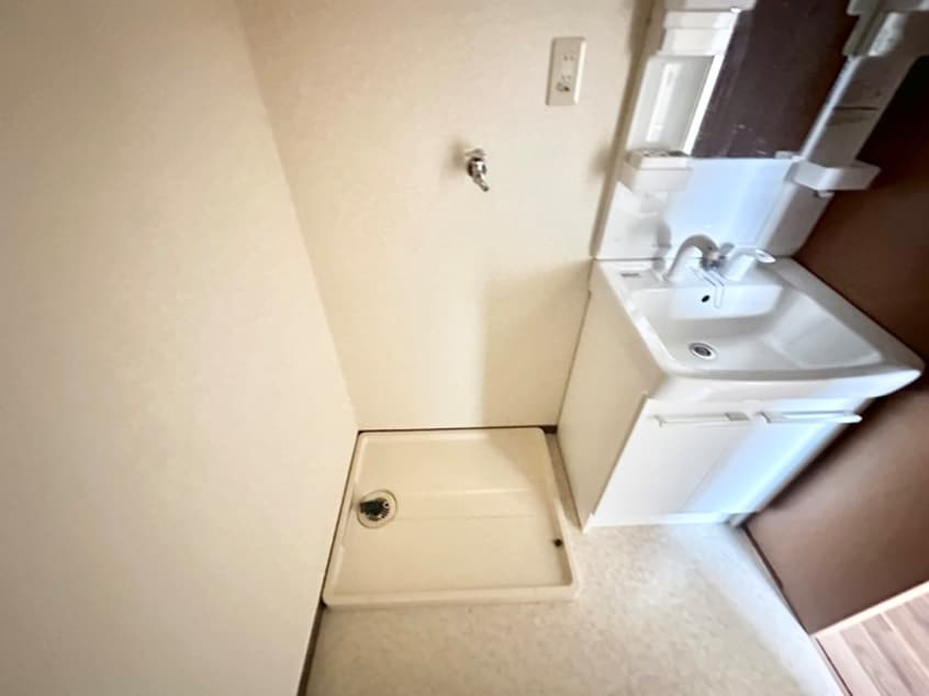 洗濯機置場 グランヴェルジェ中須Ⅰ