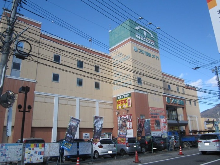 フタバ図書 TSUTAYAメガ中筋店(本屋)まで800m グランヴェルジェ中須Ⅰ