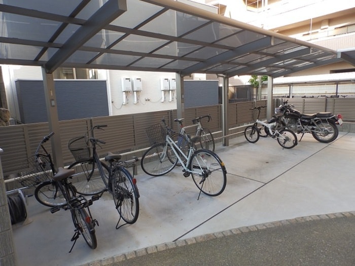 駐輪場 イリス　A