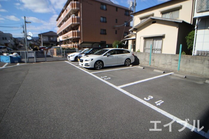 駐車場 新納マンション