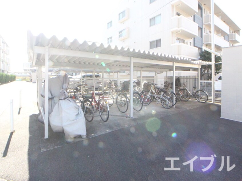 駐輪場 新納マンション