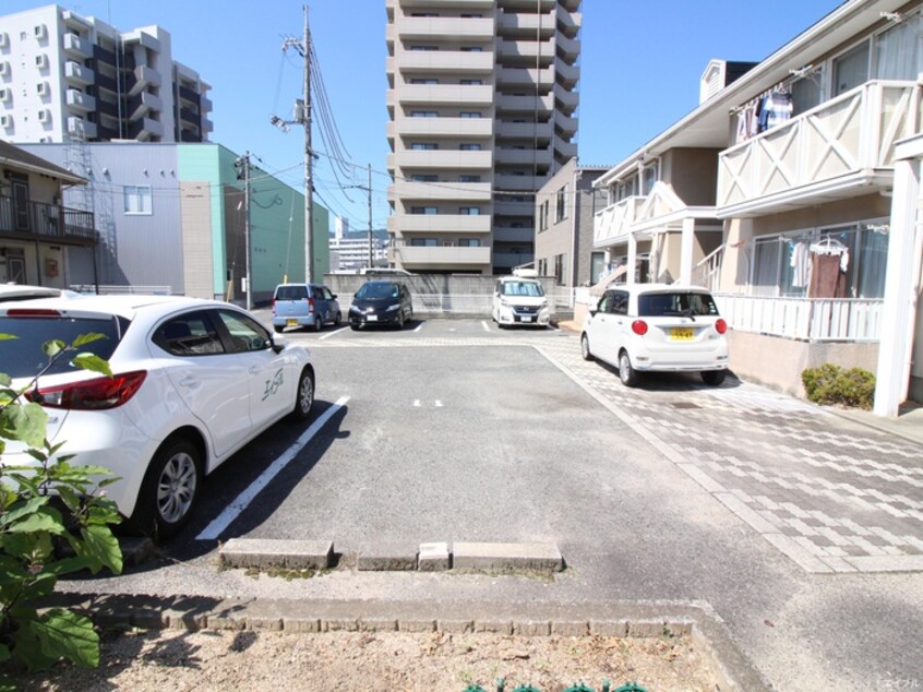 駐車場 フレグランスおかもと