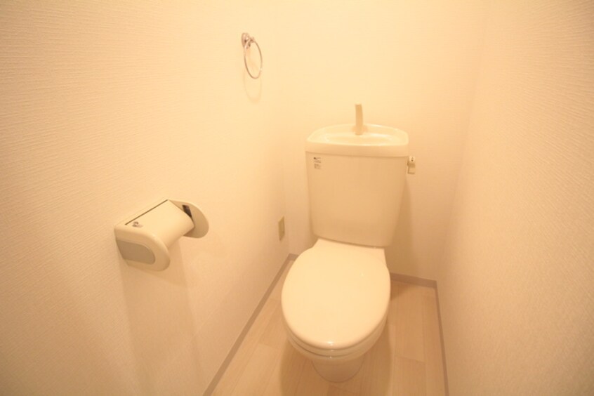 トイレ プロヴァンス宝町