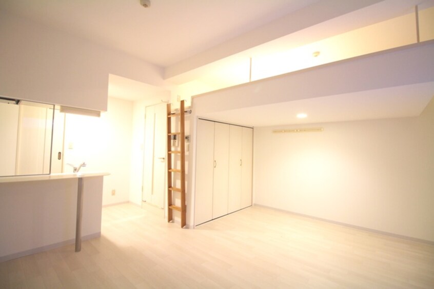 居室 プロヴァンス宝町