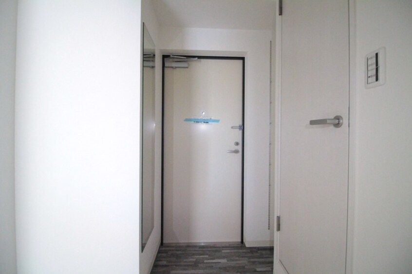 玄関 Axis Bld
