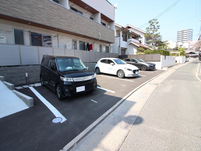 駐車場 ロイヤルヴィラ向洋　A棟