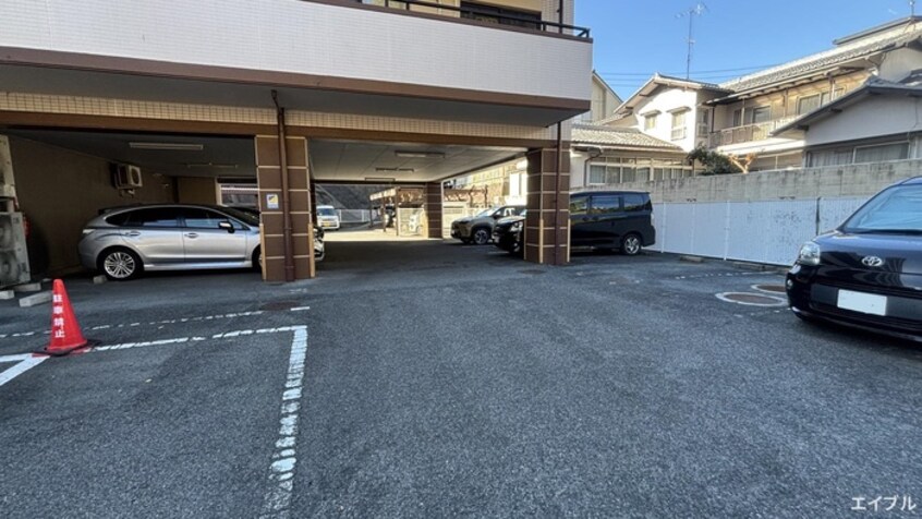 駐車場 ロイヤルビュー安芸