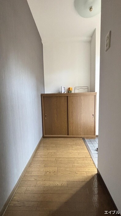 玄関 ロイヤルビュー安芸