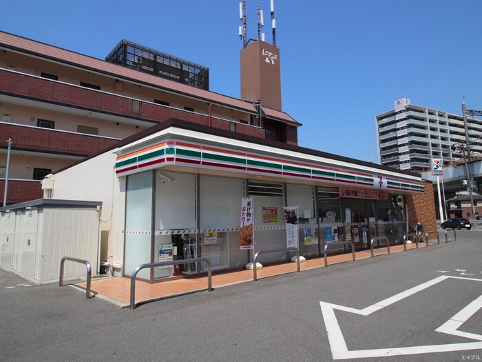 セブン-イレブン 安芸府中浜田店(コンビニ)まで240m カ－サアルバ