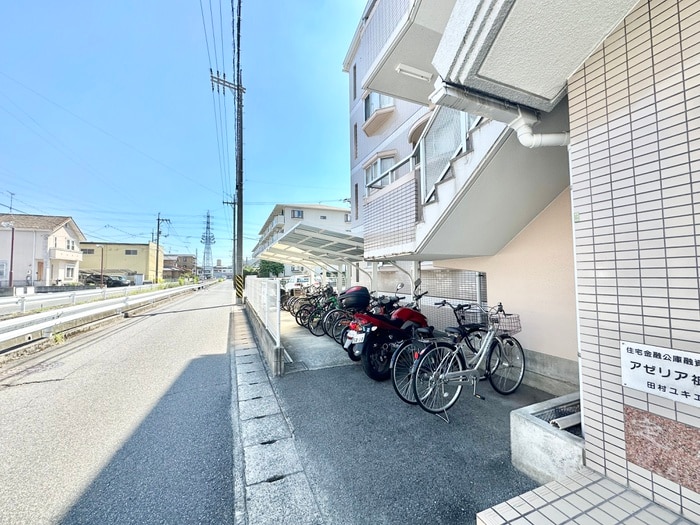 駐輪場 アゼリア祗園