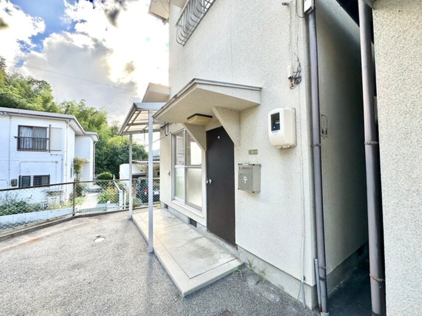 エントランス部分 山本貸家Ａ棟