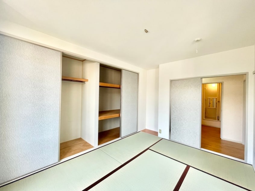 居室 フォーリスト中筋