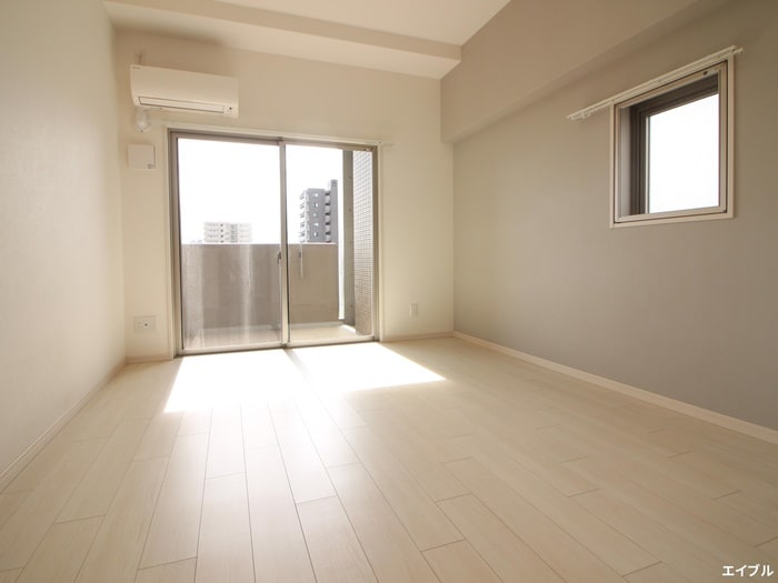 居室 FRIEDVOLL　VILLA