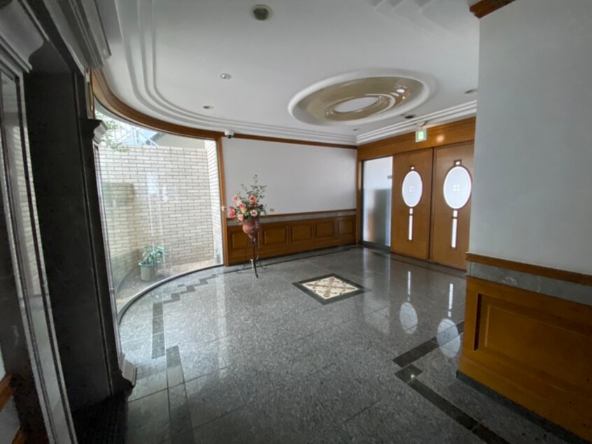 エントランス部分 モア・マリオ平和公園