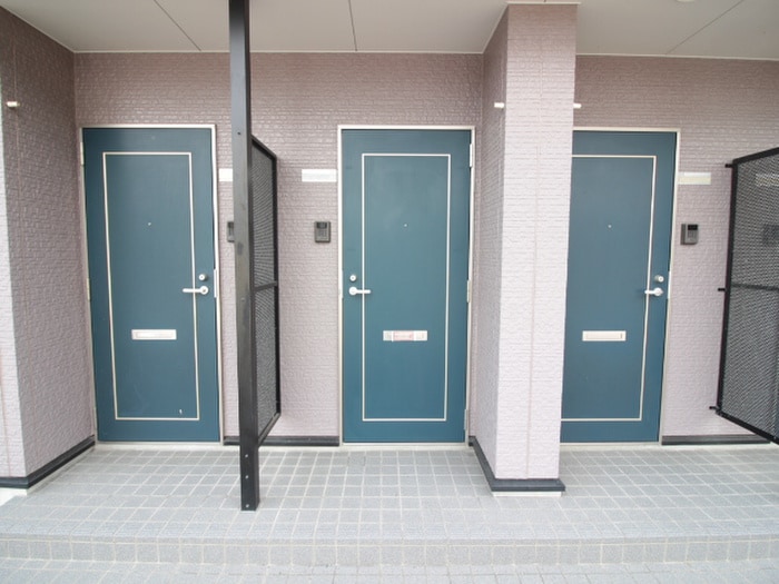 エントランス部分 パインビレッジＡ