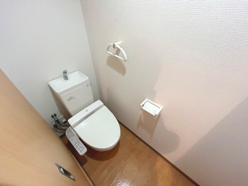 トイレ オフィサー２１