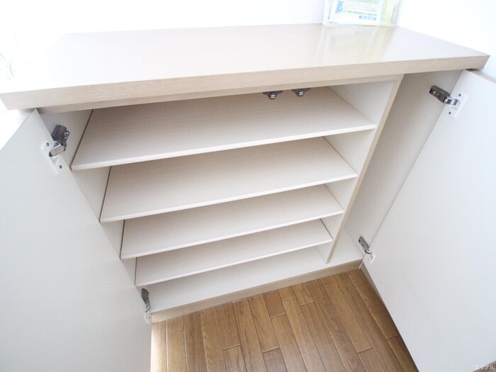 靴箱 サンガーデン西山本Ｂ棟