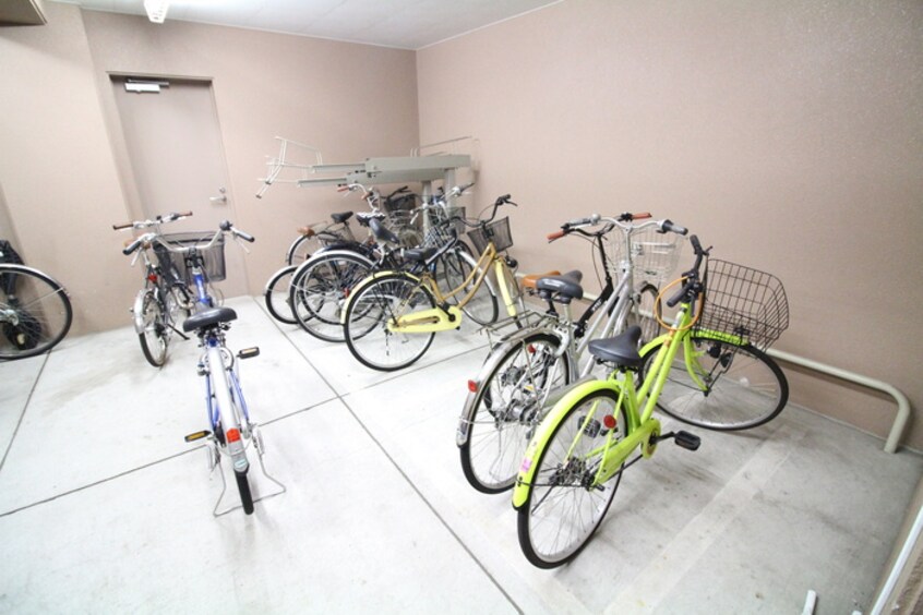 駐輪場 ジェイシティ八丁堀