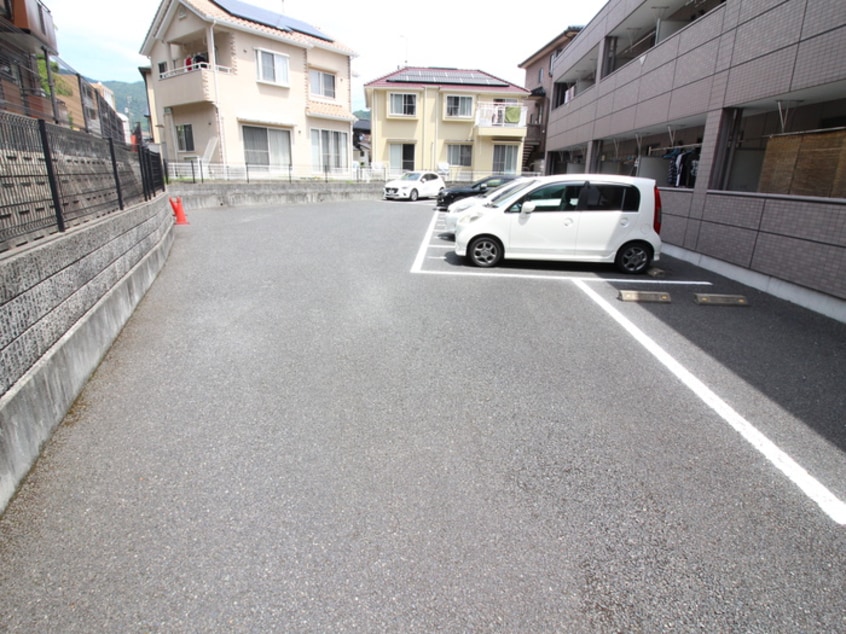 駐車場 ハッピーキャニオン