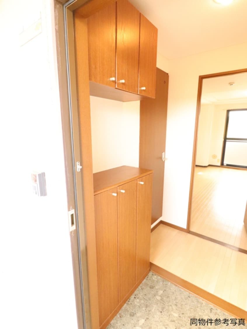 靴箱 グレ－スクリア前空