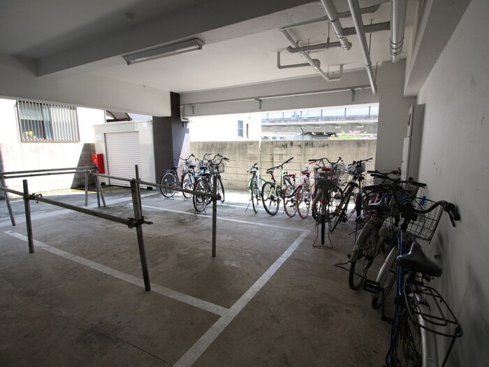 駐輪場 第２中村ビル