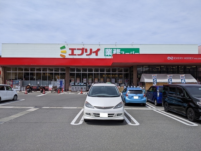 生鮮壱番館 エブリイ焼山店(スーパー)まで500m メープル焼山Ａ