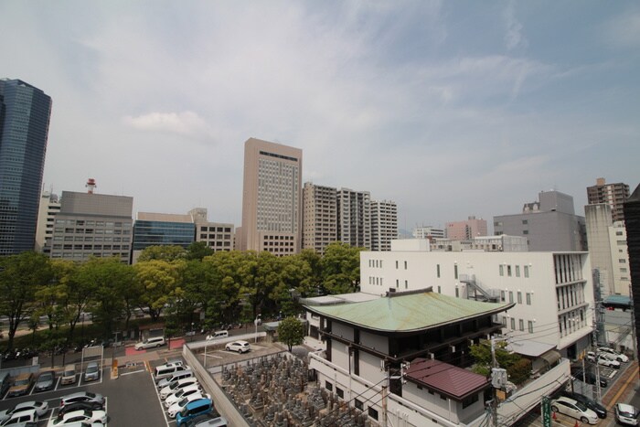 室内からの展望 ブルースカイ小町