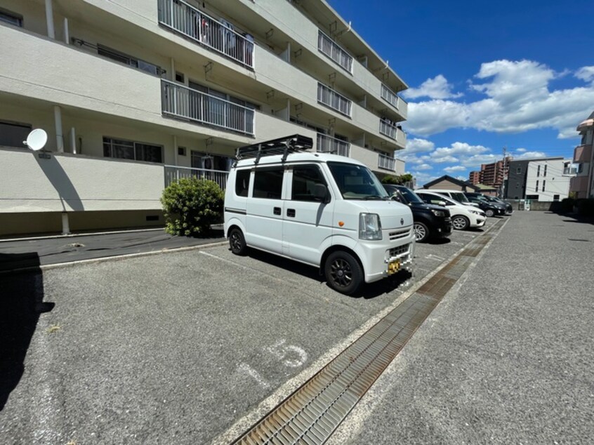 駐車場 耕雲ハイツＢ棟