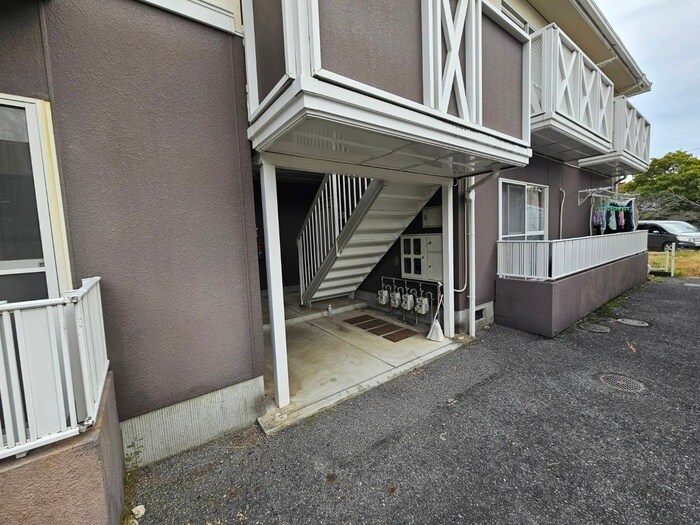 エントランス部分 パレ・ド・リ－ル地御前