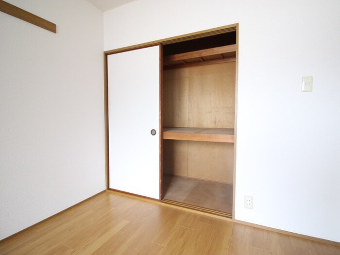 収納 ニューグレイスヒロ