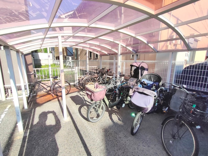 駐輪場 ヴィラ高須