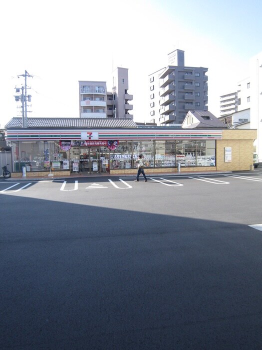 セブン-イレブン 広島皆実６丁目店(コンビニ)まで800m 第五松本ビル