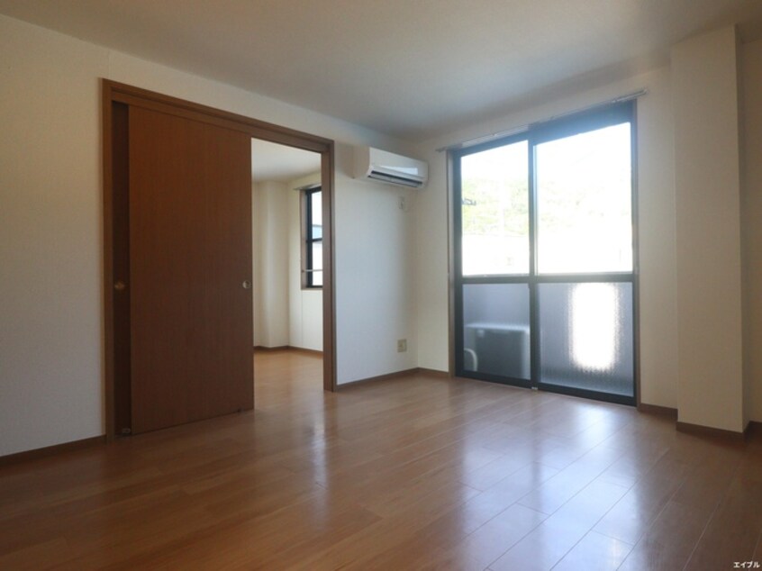 居室 メゾンアヴニ－ル