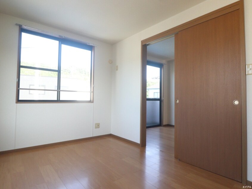 居室 メゾンアヴニ－ル