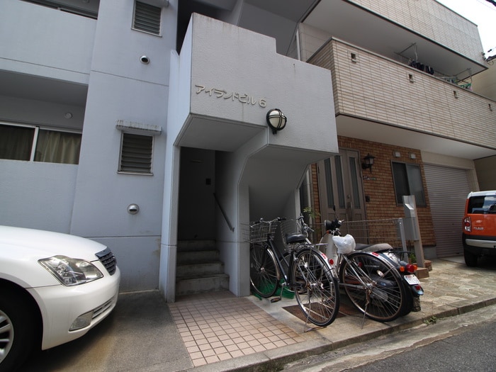 エントランス部分 アイランドビル６