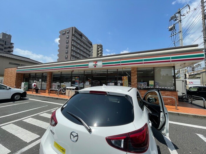 セブンイレブン海老園店(コンビニ)まで300m ＭＯＶＥ楽々園