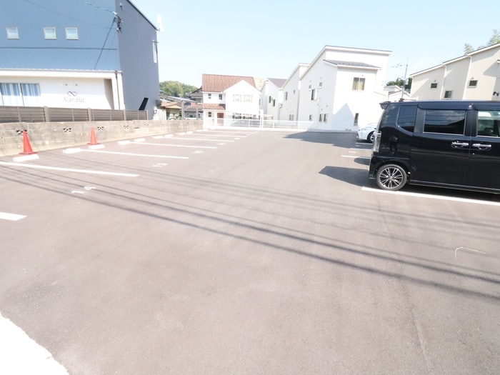 駐車場 サンシャインヒルズ