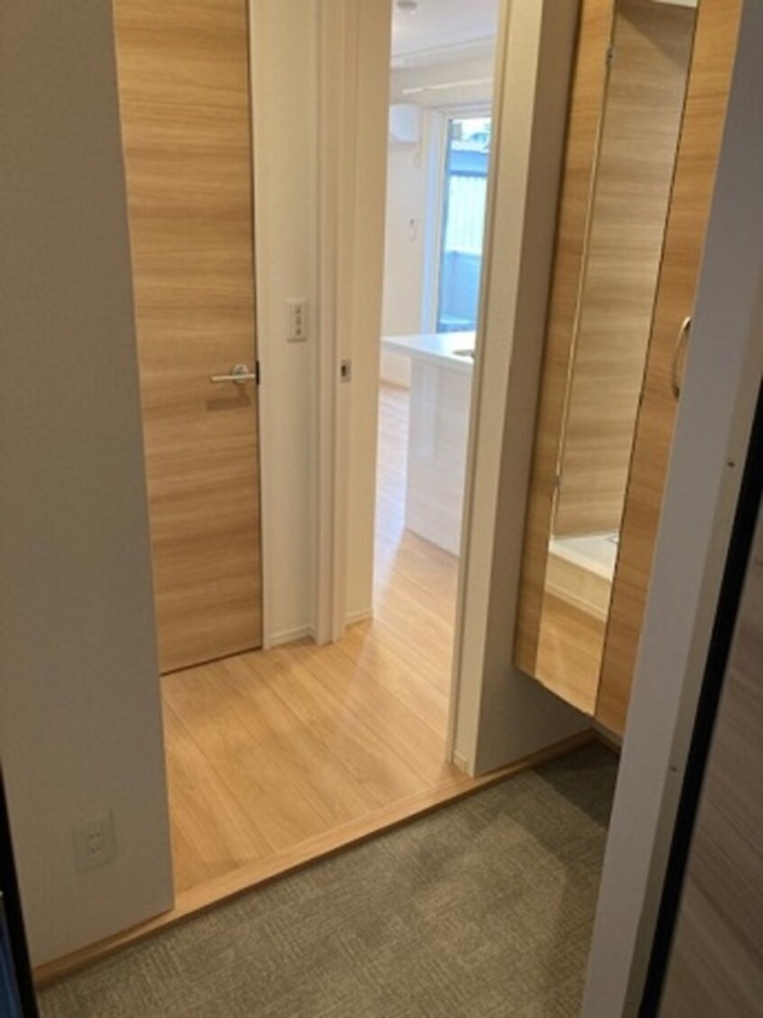 玄関 アネックス伍番館