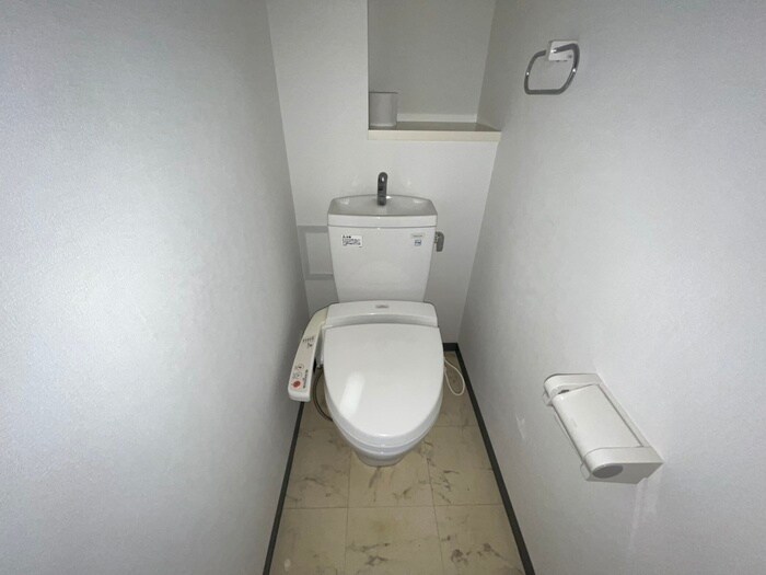 トイレ アイステ－ジ牛田南