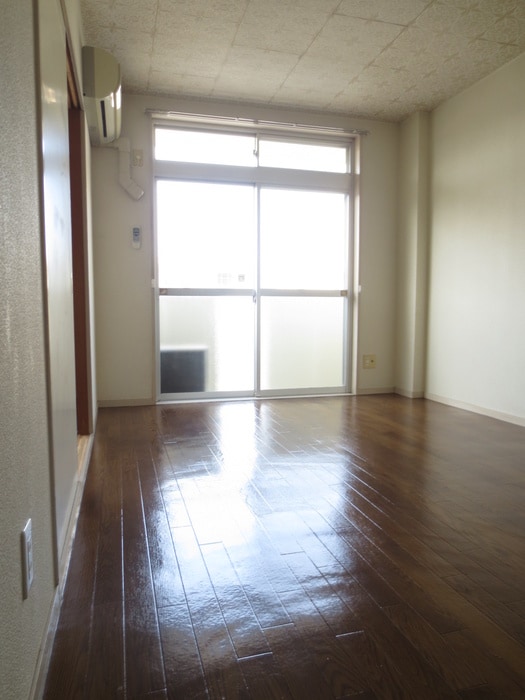 居室 エルディム猫田